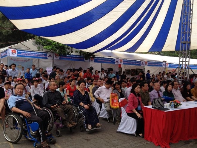 Kỷ niệm Ngày người khuyết tật Việt Nam - ảnh 1
